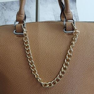Thick gold handbag chain charm